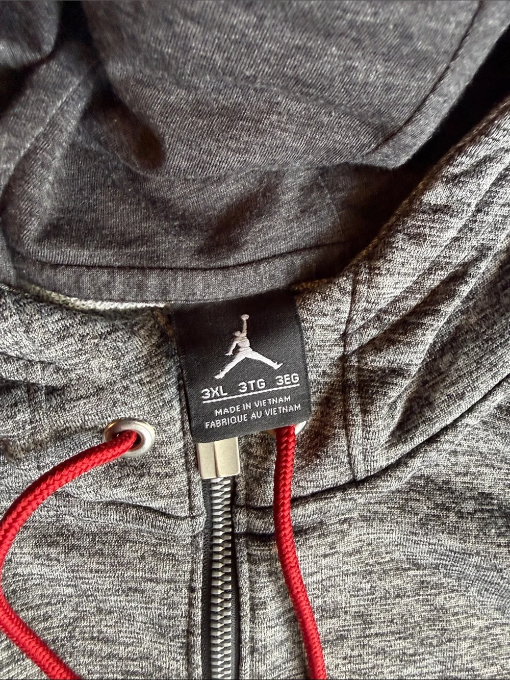 Jordan Men’s Gray Heather Hoodie & Joggers Set with Red logo top 3xl pants 2xl.